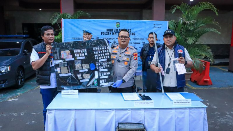 Gambar Sembunyikan 112 Gram Sabu di Pipa Aluminium, Pria 48 Tahun Ditangkap di Menteng